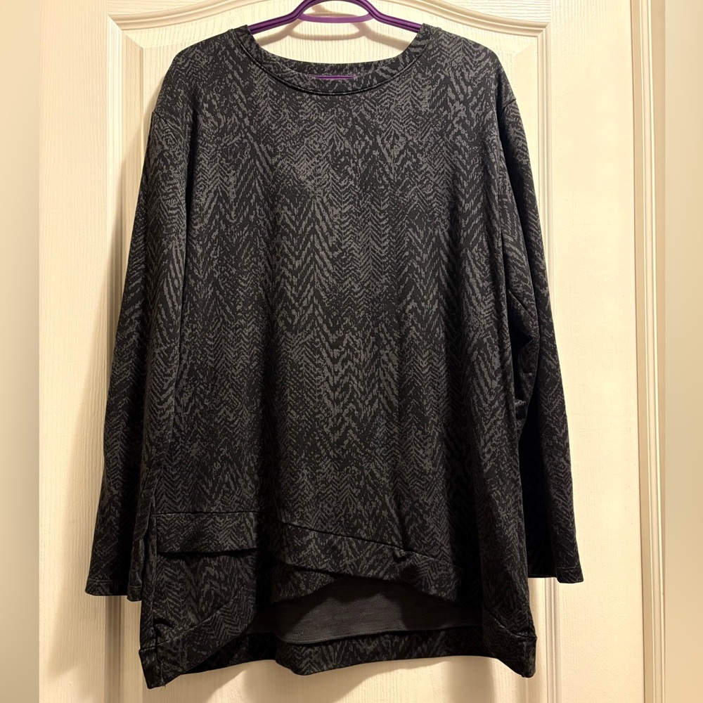 Tuff Athletics Charcoal and Black Long Sleeve Top